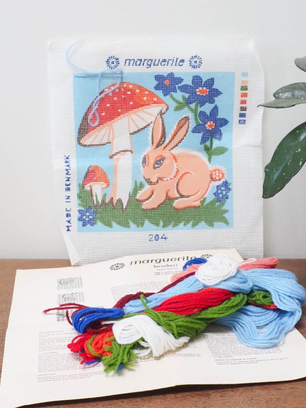 Vtg Marguerite Broderi Denmark Mushroom Bunny Needlepoint Kit #204